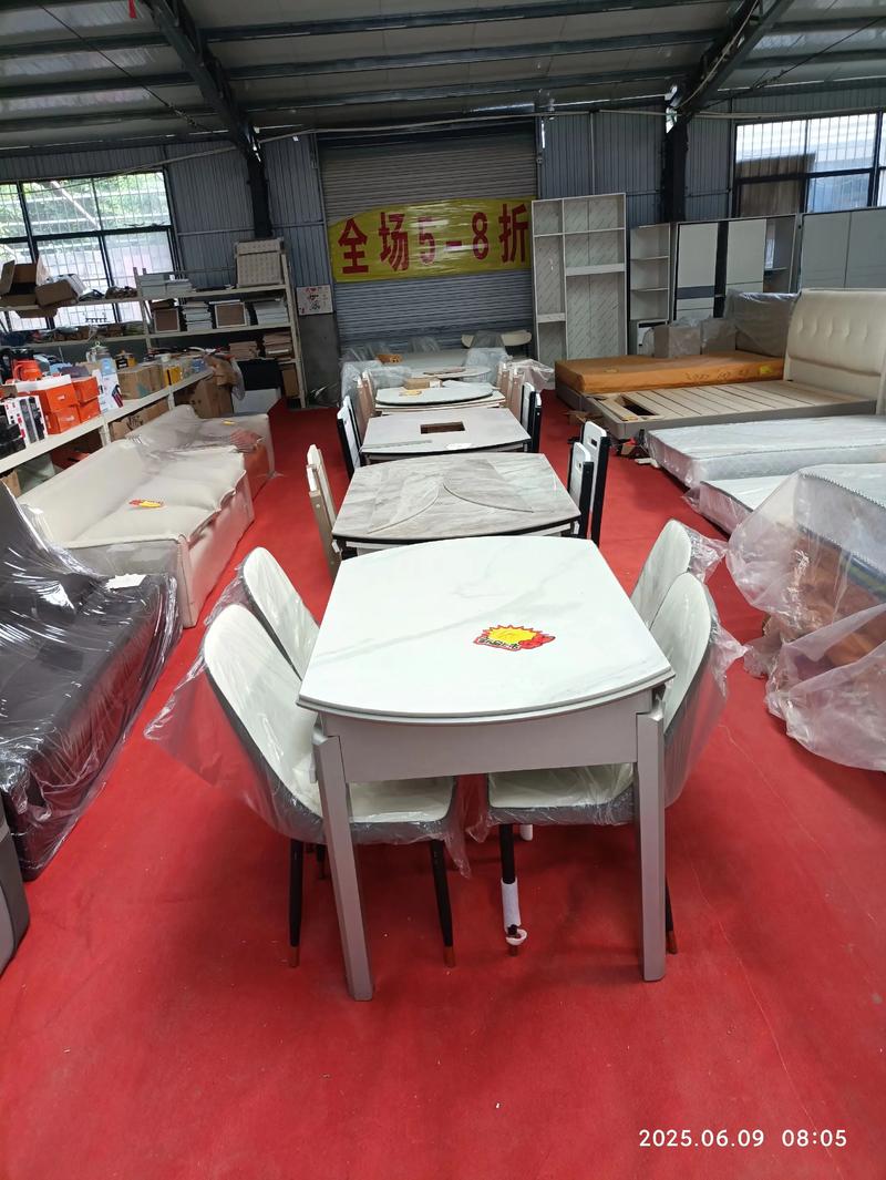 红木家具价格解析：传统与现代的交织